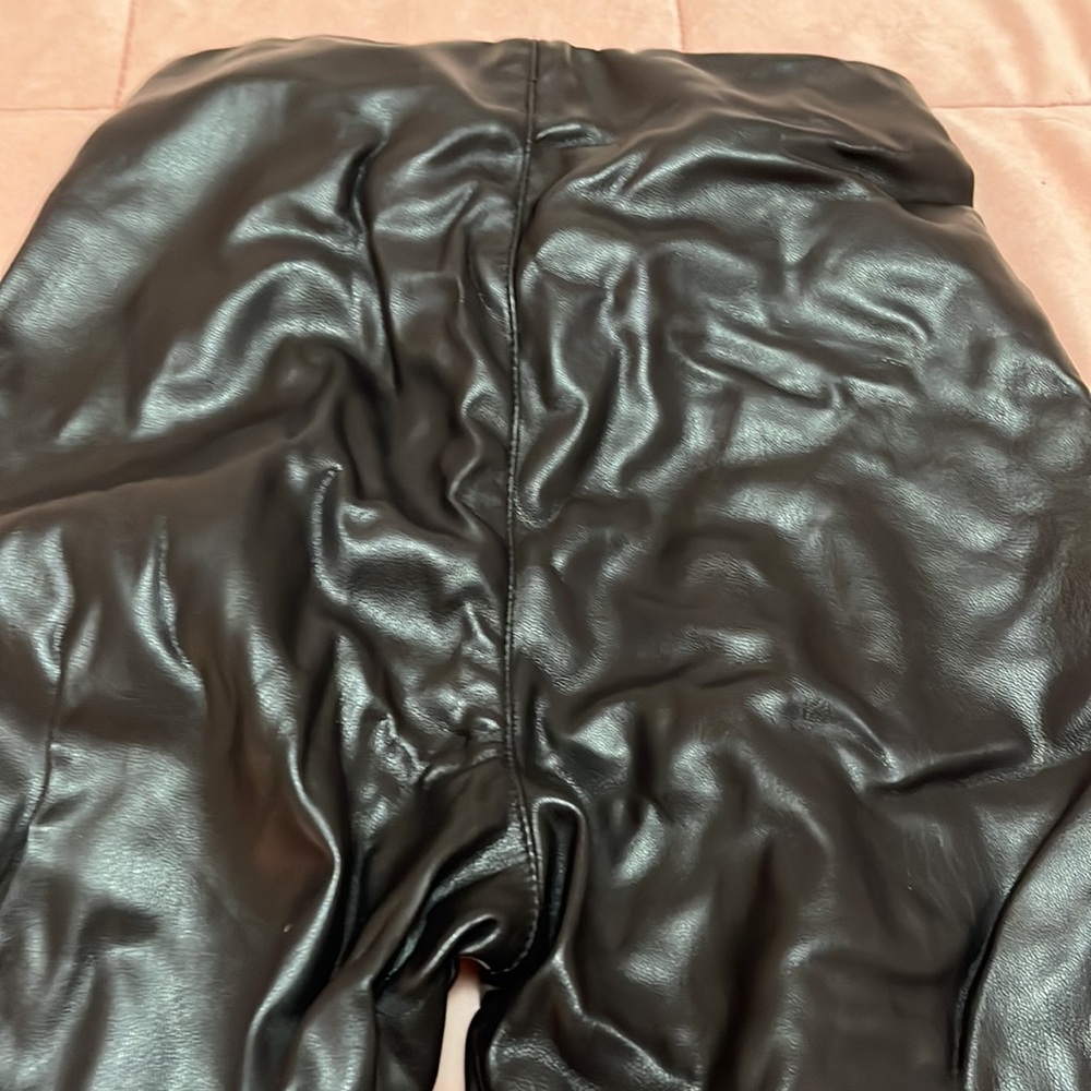100%polyester - Picture 5 of 6